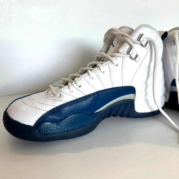 Nike Air Jordan 12 Retro BG White French Blue Metallic Silver Size 6Y - Picture 7 of 13